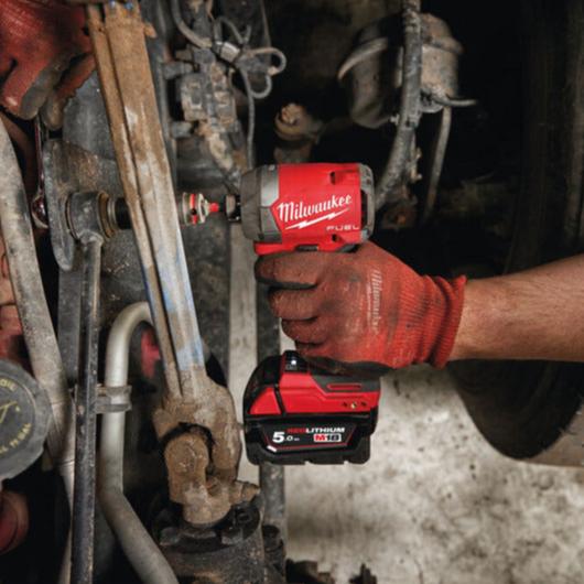 Action shot of the Milwaukee M18 FUEL™ 1/4 Action shot of the Milwaukee M18 FUEL™ 1/4
